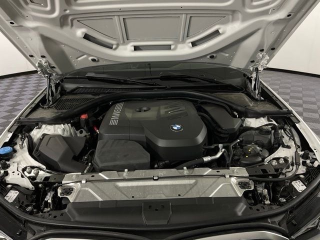 2025 BMW 3 Series 330i - Photo 43