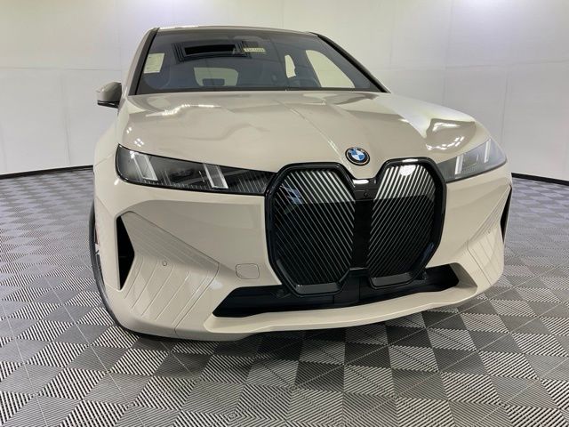 2026 BMW iX 45 - Photo 46
