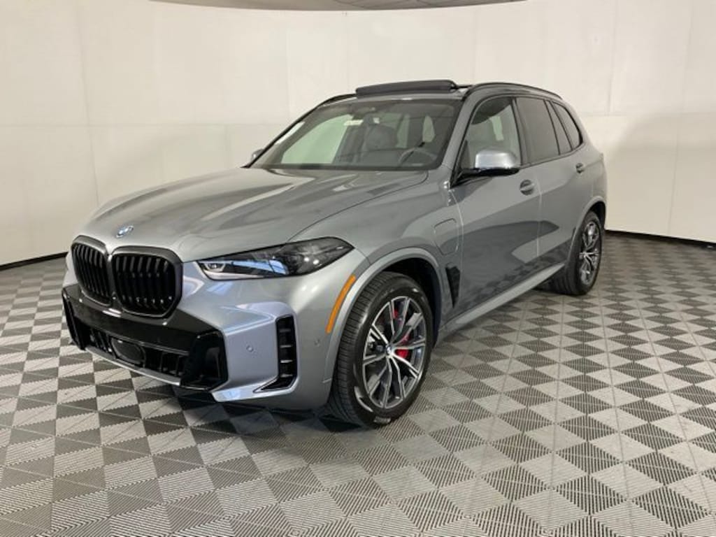 New 2026 BMW X5 PHEV xDrive50e SUV