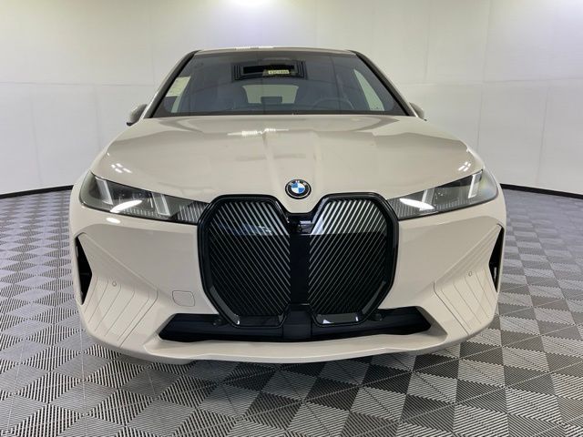 2026 Bmw iX photo 2