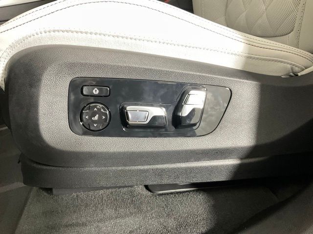 2026 BMW X7 40i - Photo 29