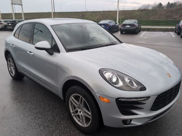 2018 Porsche Macan Base