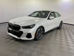 2026 BMW 550e xDrive Sedan