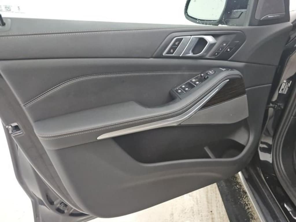 Certified 2025 BMW X5 xDrive40i SUV