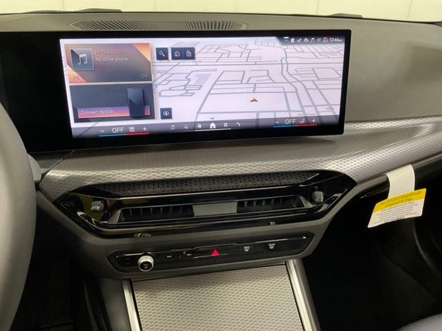 2025 BMW 3 Series 330i - Photo 21