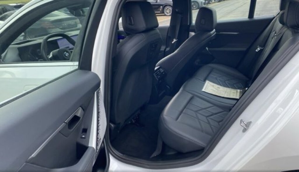 Used 2024 BMW 530i xDrive Sedan