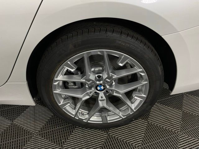 2025 BMW 3 Series 330i - Photo 42