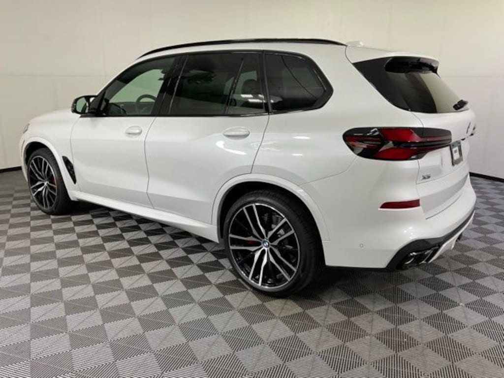 New 2026 BMW X5 M60i SUV