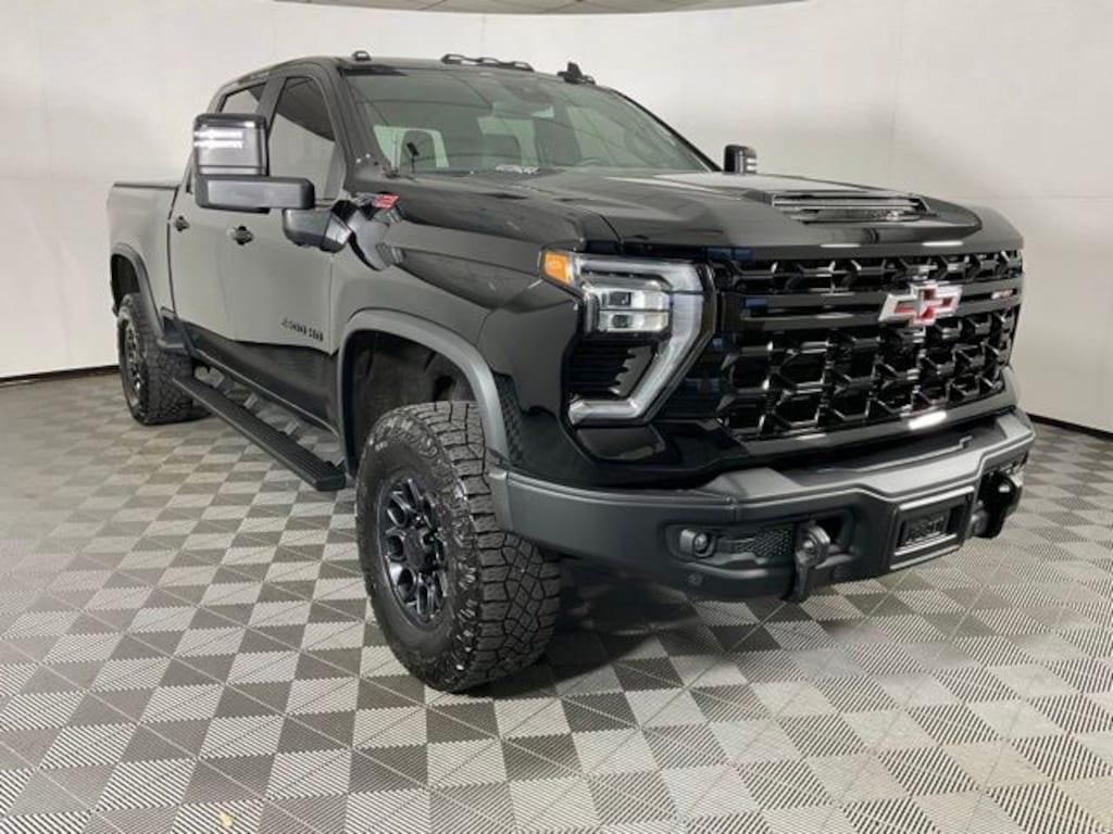 Used 2025 Chevrolet Silverado 2500 HD ZR2 Truck Crew Cab
