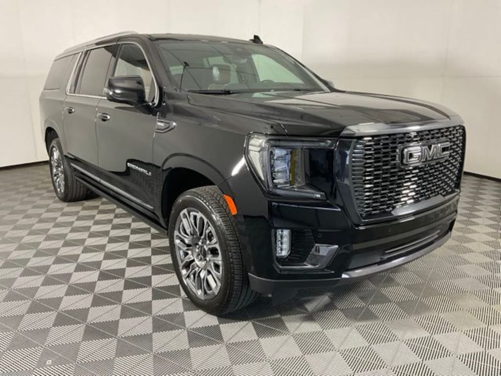 Used 2023 GMC Yukon XL Denali Ultimate SUV