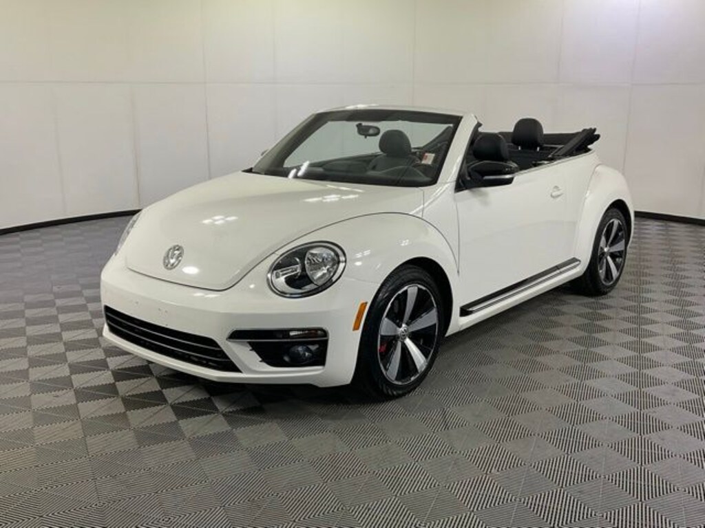 Used 2013 Volkswagen Beetle 2.0T w/PZEV Convertible