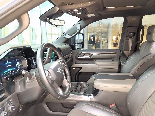 2024 Chevrolet Silverado 2500HD ZR2 photo 4