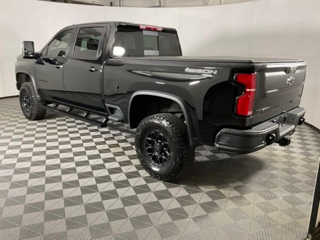 Used 2025 Chevrolet Silverado 2500 HD ZR2 Truck Crew Cab