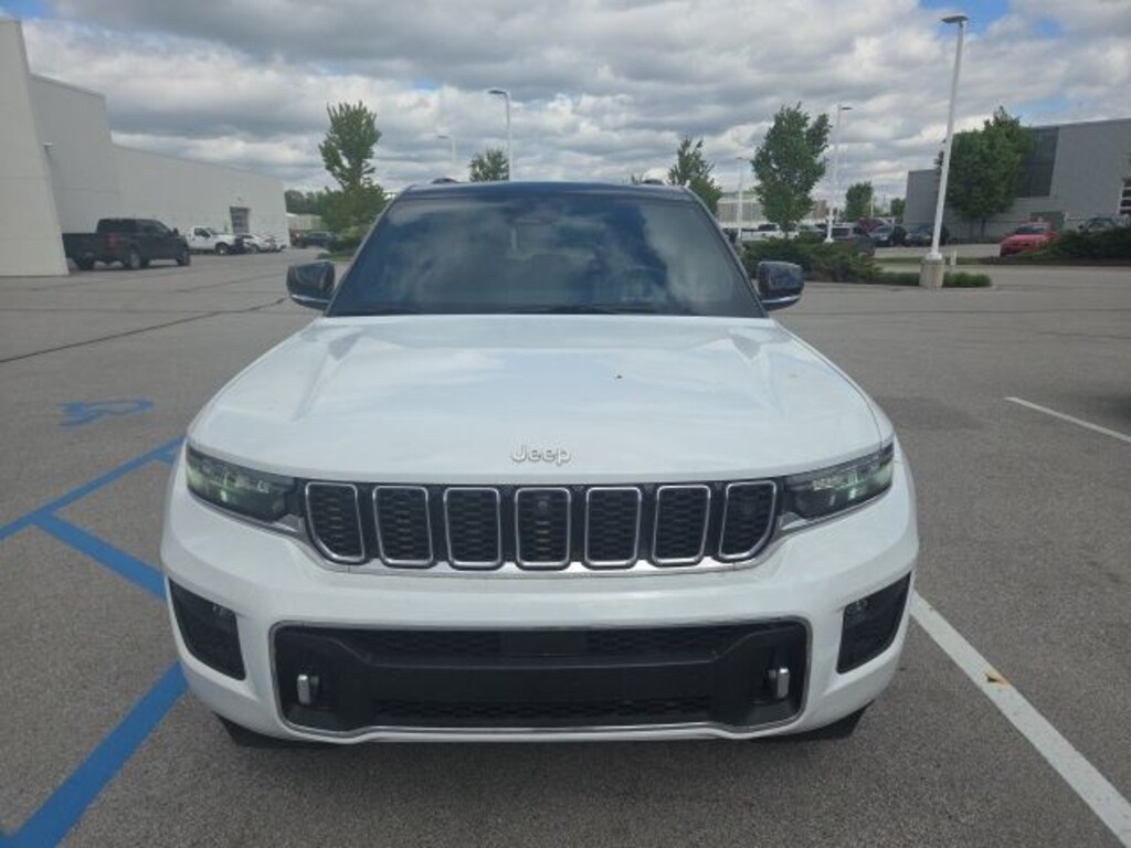 Used 2024 Jeep Grand Cherokee Overland SUV
