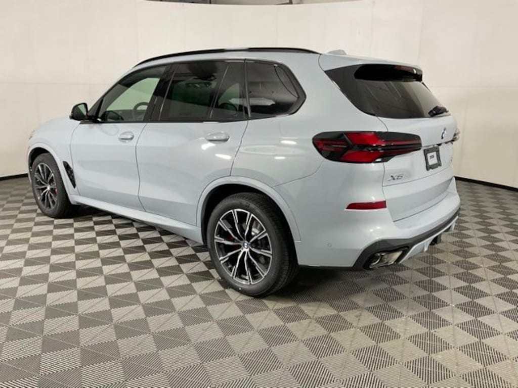 New 2026 BMW X5 xDrive40i SUV