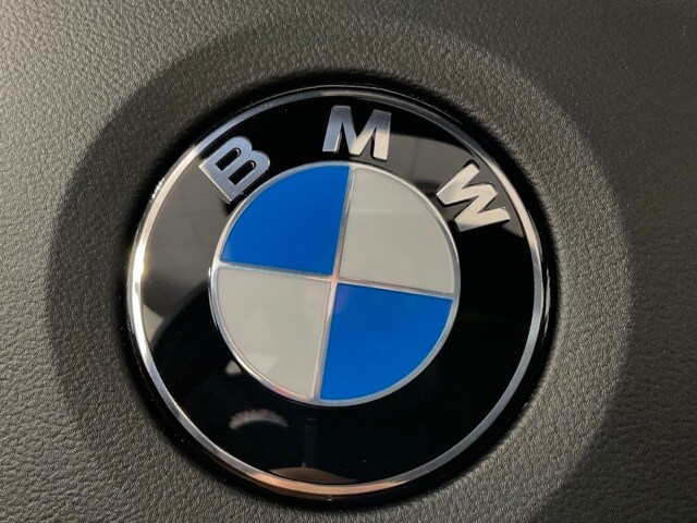 352 Bmw X3 Logo Royalty-Free Images, Stock Photos & Pictures