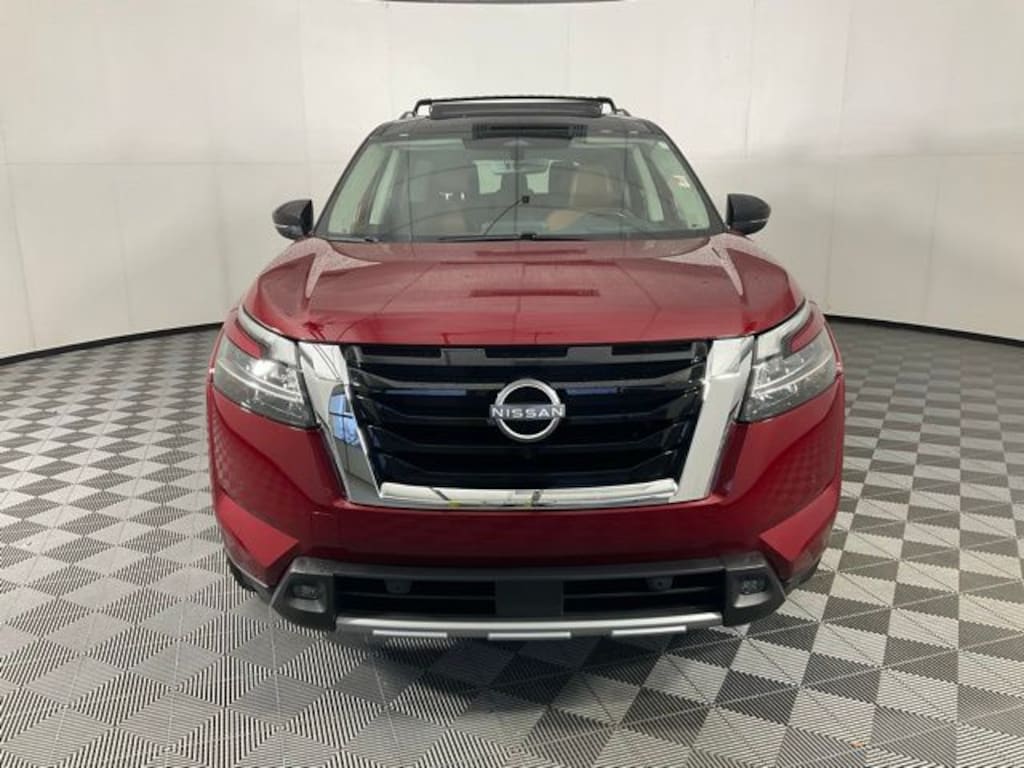 Used 2023 Nissan Pathfinder Platinum SUV