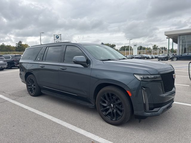 2021 Cadillac Escalade ESV Sport photo 4