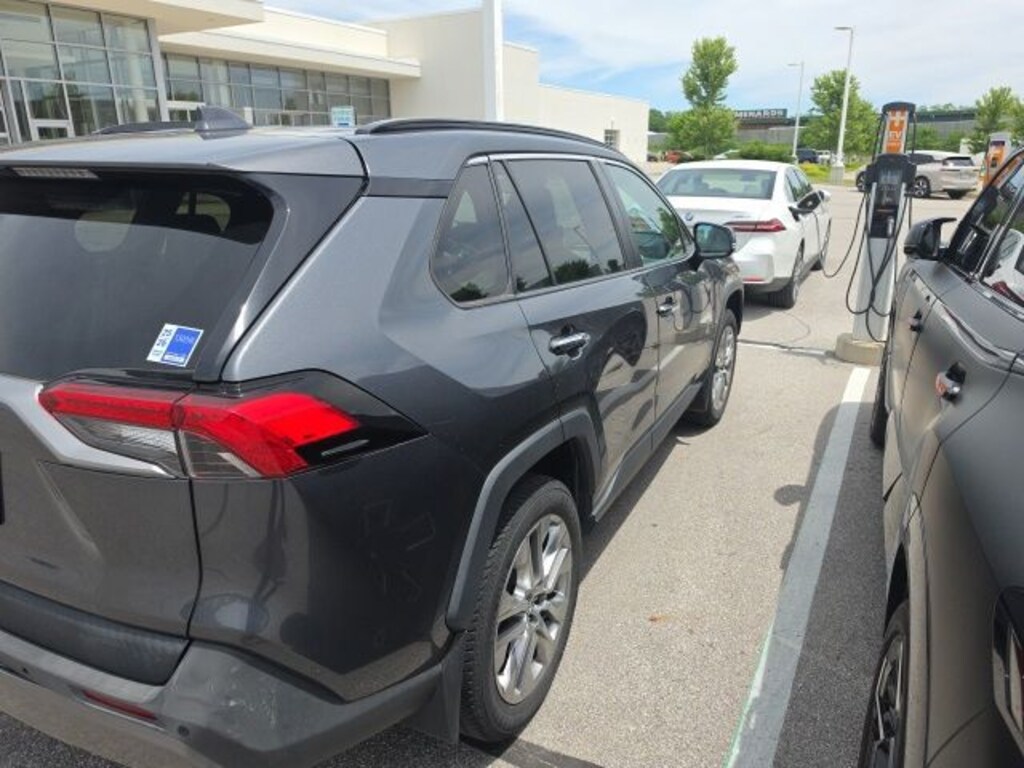 Used 2019 Toyota RAV4 Limited SUV