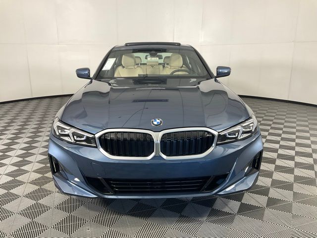 2025 Bmw 330i xDrive photo 2