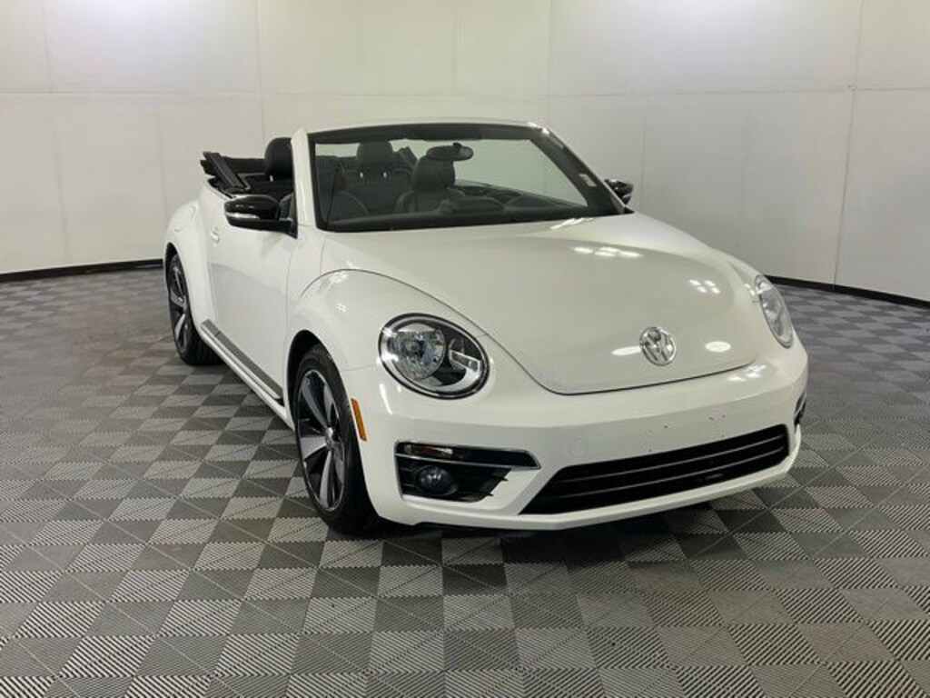 Used 2013 Volkswagen Beetle 2.0T w/PZEV Convertible