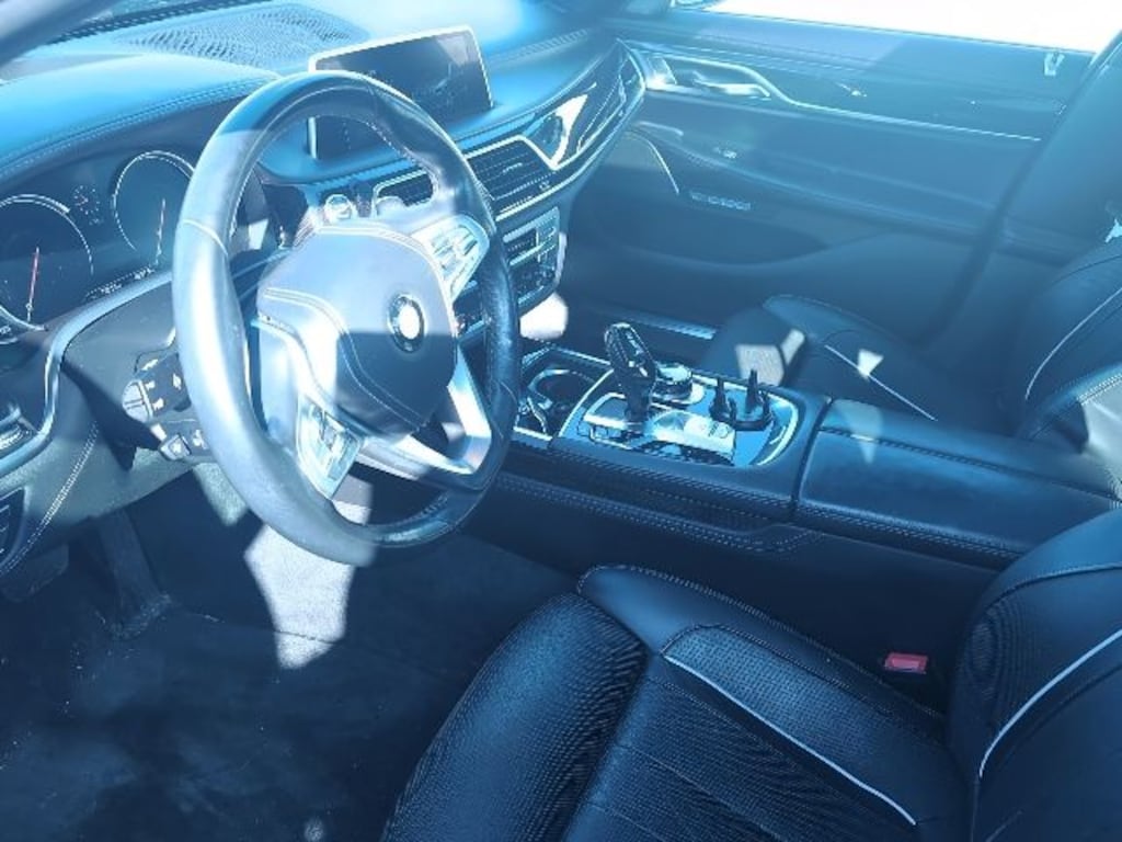 Used 2016 BMW 750i xDrive Sedan
