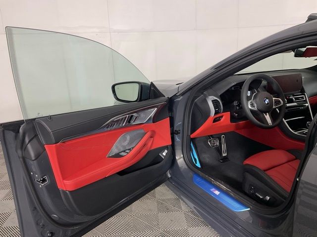 2026 BMW 8 Series 840i - Photo 26