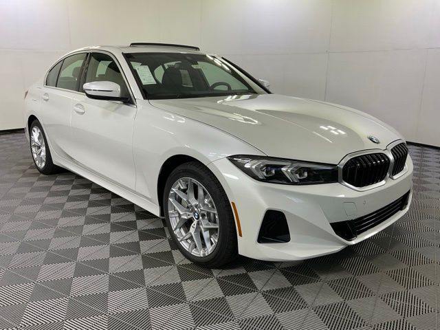 2025 BMW 3 Series 330i - Photo 3