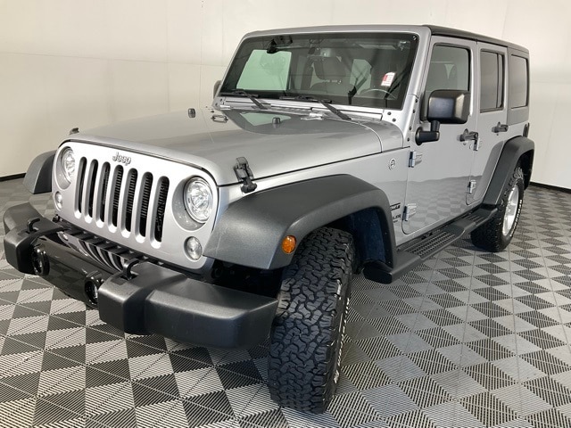 Used 2017 Jeep Wrangler Unlimited Sport S with VIN 1C4BJWDG6HL743272 for sale in Fort Wayne, IN