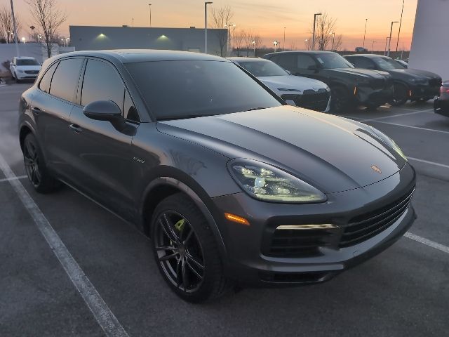 2020 Porsche Cayenne E-Hybrid's photo