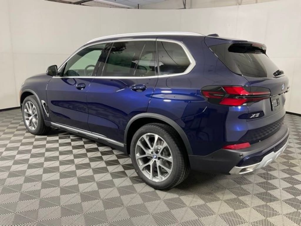 New 2026 BMW X5 xDrive40i SUV