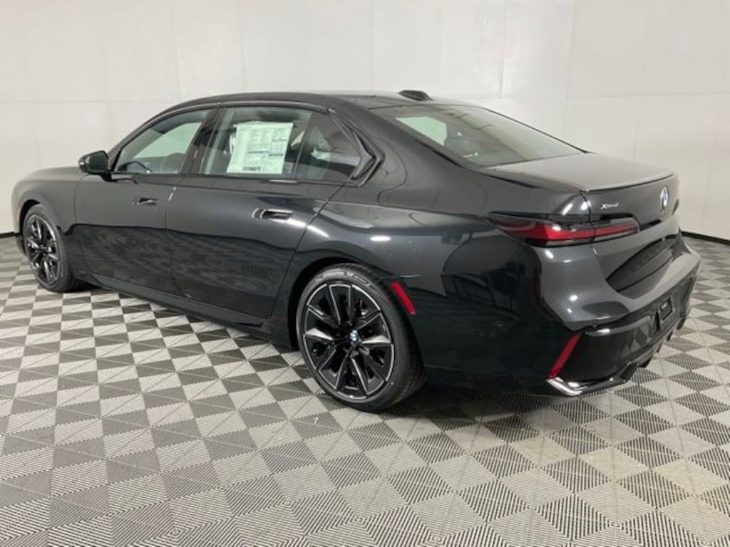 New 2026 BMW 740i xDrive Sedan