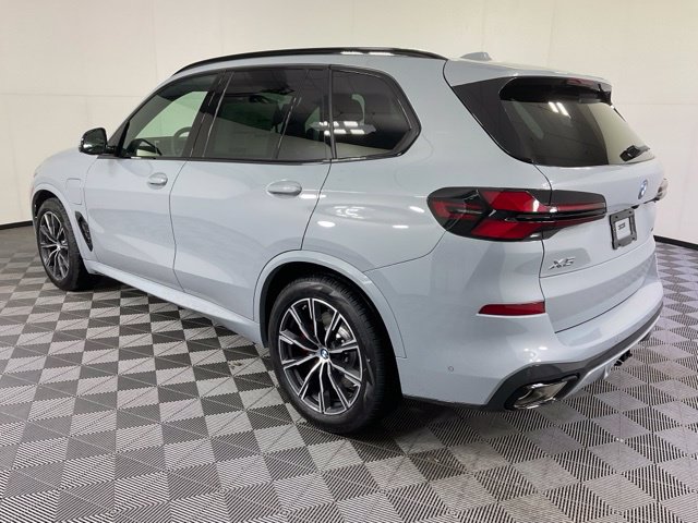New 2026 BMW X5 PHEV xDrive50e SUV
