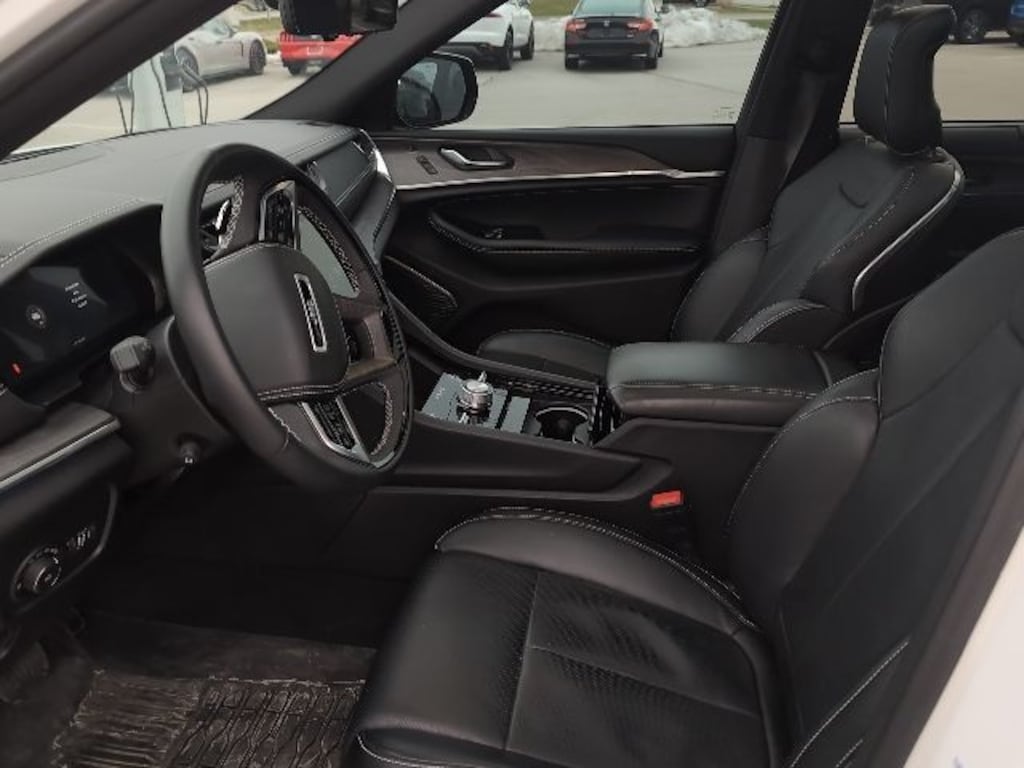 Used 2025 Jeep Grand Cherokee Overland SUV