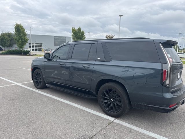 2021 Cadillac Escalade ESV Sport photo 2