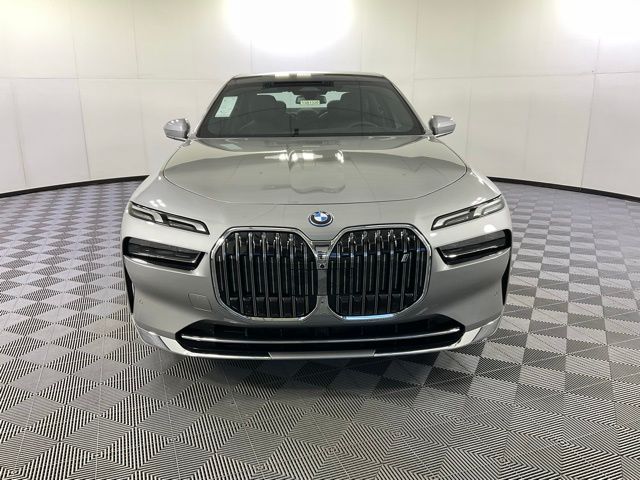 2025 Bmw i7 xDrive60 photo 2