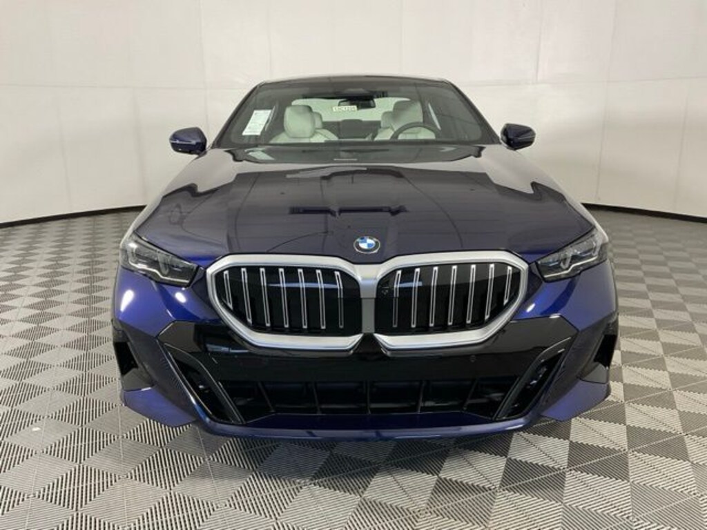 New 2026 BMW 530i xDrive Sedan