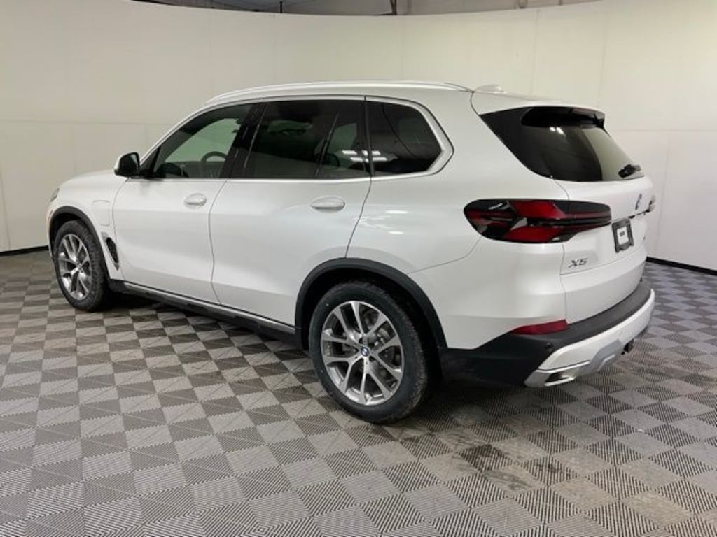 New 2026 BMW X5 PHEV xDrive50e SUV