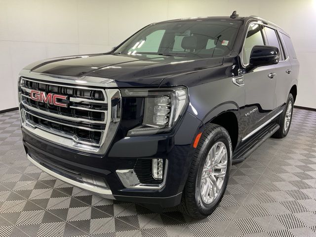 Used 2022 GMC Yukon SLT with VIN 1GKS2BKD1NR262941 for sale in Fort Wayne, IN