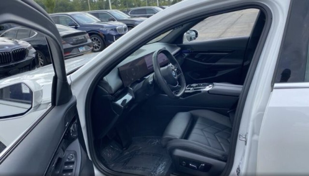 Used 2024 BMW 530i xDrive Sedan