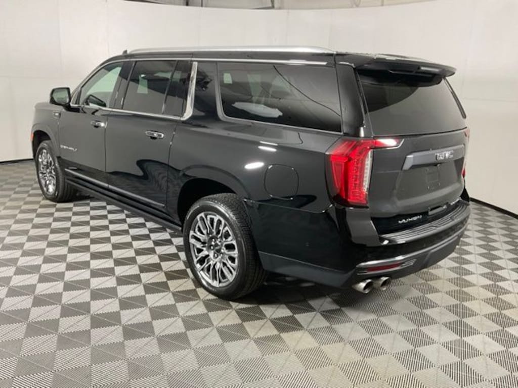 Used 2023 GMC Yukon XL Denali Ultimate SUV