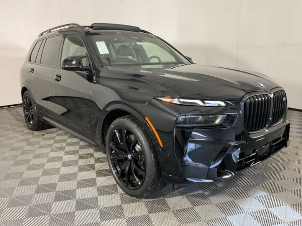 New 2026 BMW X7 M60i SUV