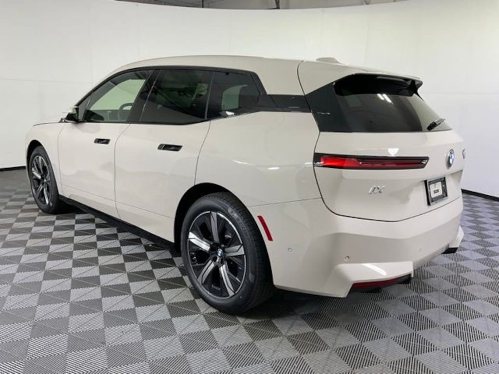 New 2026 BMW iX xDrive45 SUV