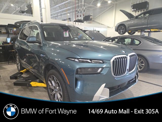 2024 BMW X7 xDrive40i's photo