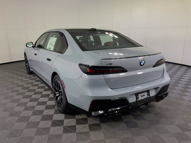 New 2026 BMW 760i xDrive Sedan