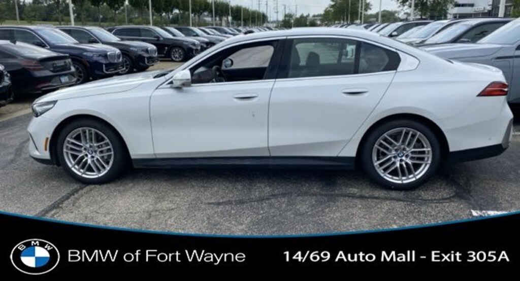 Used 2024 BMW 530i xDrive Sedan