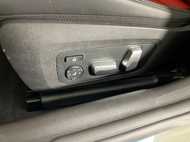 2026 BMW 8 Series 840i - Photo 29