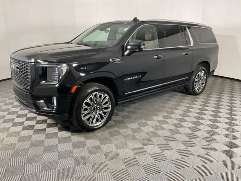 Used 2023 GMC Yukon XL Denali Ultimate SUV