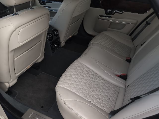 2019 Jaguar XJ XJL Portfolio photo 4