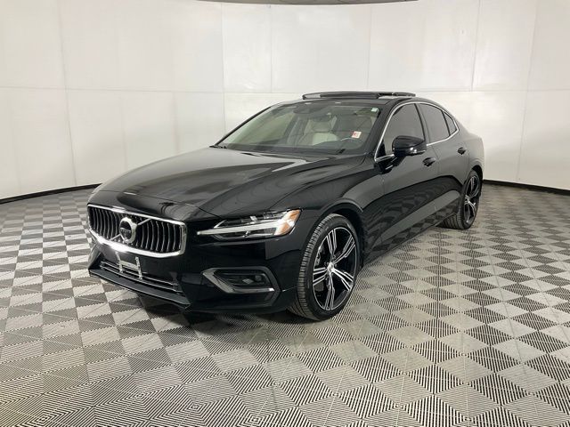 2021 Volvo S60 Inscription's photo